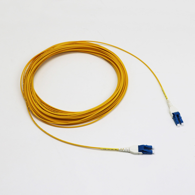 Uniboot LC Fiber Jumper 1M LC UPC zu LC UPC Einzelmodus G657.A1 BiegenInsensible 2mm LSZH Niedriger Verlust 0,15dB Fiber Patch Cord